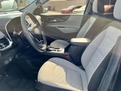 Used 2020 Chevrolet Equinox LS FWD image 11