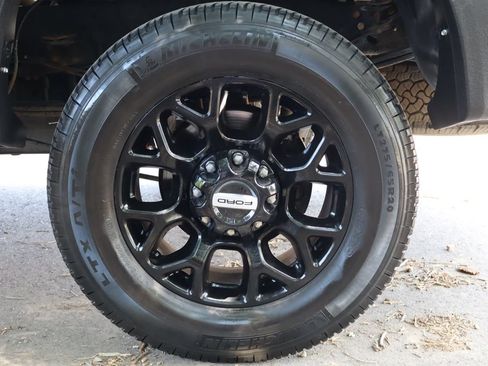 Used 2016 Ford F350 XL w/ Power Equipment Group AWD/4WD image 38