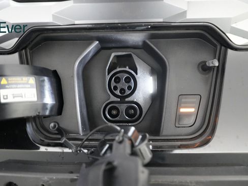 Used 2023 Kia Niro Wind image 24