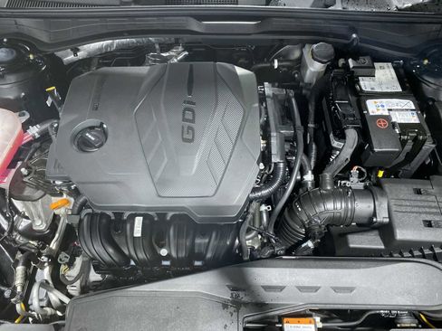 Used 2025 Hyundai Sonata SE FWD image 9