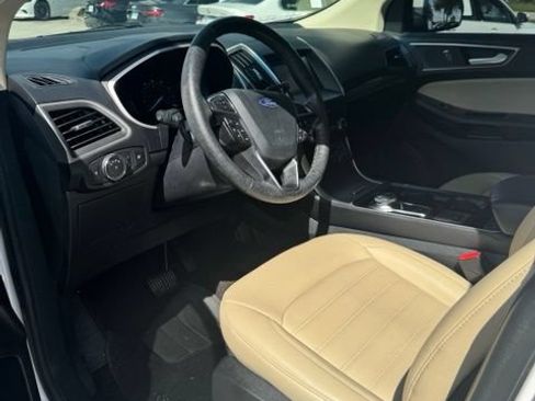 Used 2019 Ford Edge SEL w/ Equipment Group 201A FWD image 14