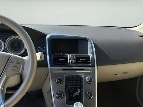 Used 2013 Volvo XC60 T6 image 12