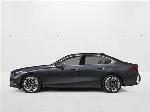 New 2026 BMW 540i xDrive w/ M Sport Package image 3