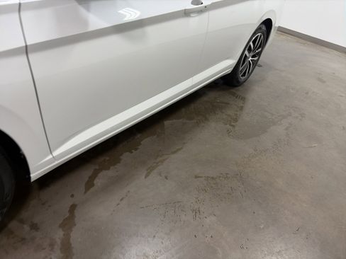 New 2026 Volkswagen Jetta SE image 10