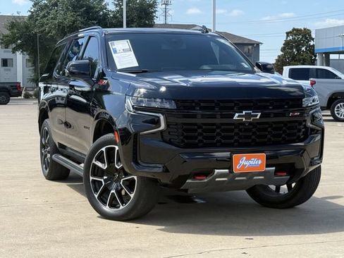 Certified 2024 Chevrolet Tahoe Z71 w/ Luxury Package AWD/4WD image 3