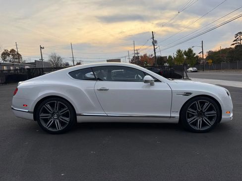 Used 2017 Bentley Continental GT image 4