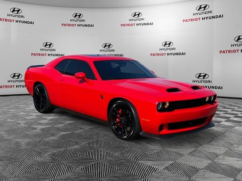Used 2023 Dodge Challenger SRT Hellcat w/ Driver Convenience Group image 1