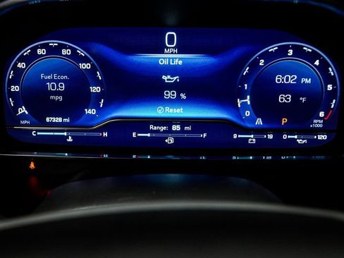 Used 2024 Chevrolet Suburban RST image 32