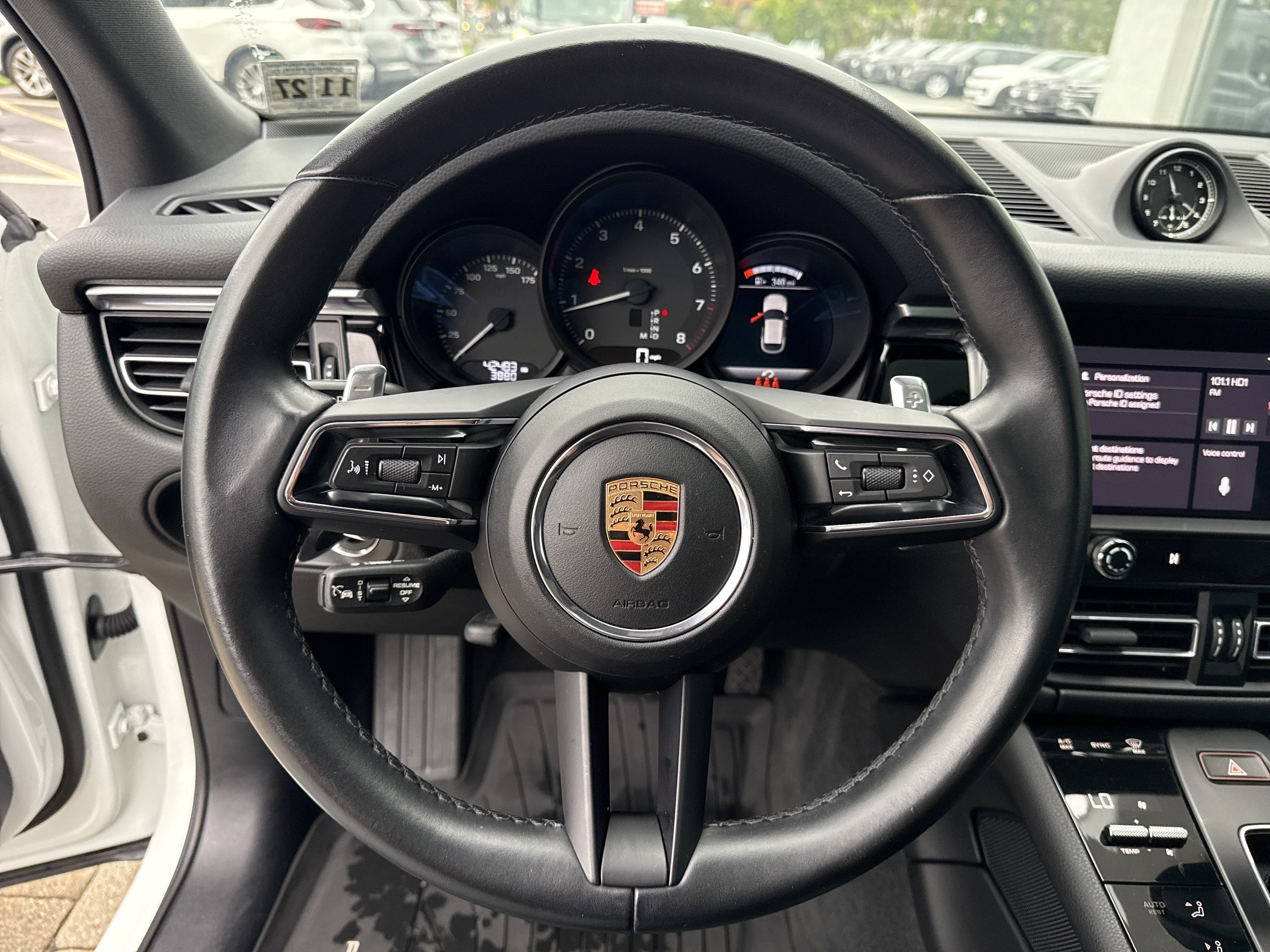 Used 2023 Porsche Macan AWD/4WD image 22