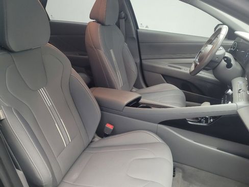 Used 2023 Hyundai Elantra SEL w/ Convenience Package image 21