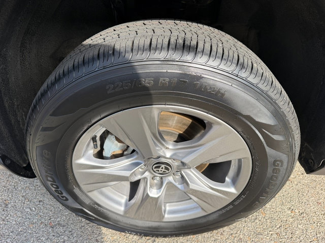 Certified 2025 Toyota RAV4 XLE AWD/4WD image 12