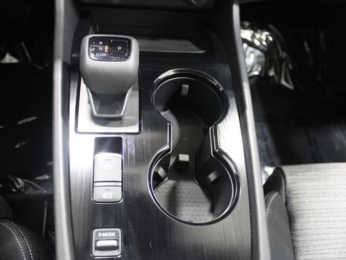 Used 2023 Nissan Rogue SV FWD image 32