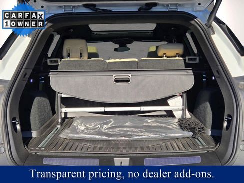 Used 2018 Cadillac XT5 Premium Luxury w/ Driver Assist Package image 11