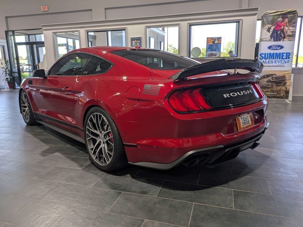 Used 2020 Ford Mustang GT Premium w/ GT Performance Package RWD image 6