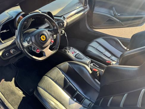 Used 2010 Ferrari 458 Italia Coupe image 7