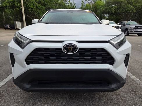 Used 2024 Toyota RAV4 XLE FWD image 2
