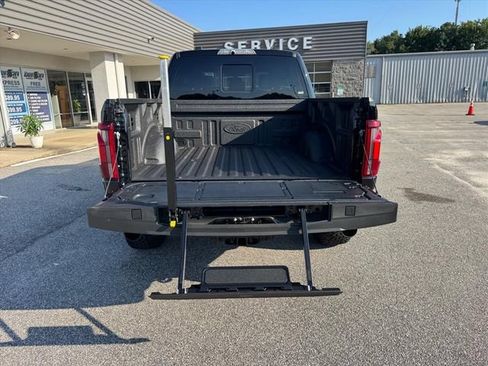 Used 2025 Ford F150 Raptor AWD/4WD image 10