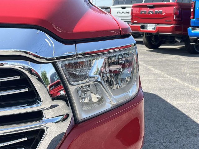 Used 2023 RAM 1500 Laramie AWD/4WD image 9