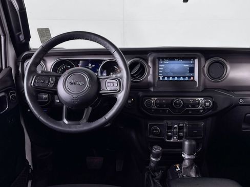 Used 2023 Jeep Wrangler Unlimited w/ Cold Weather Group AWD/4WD image 14