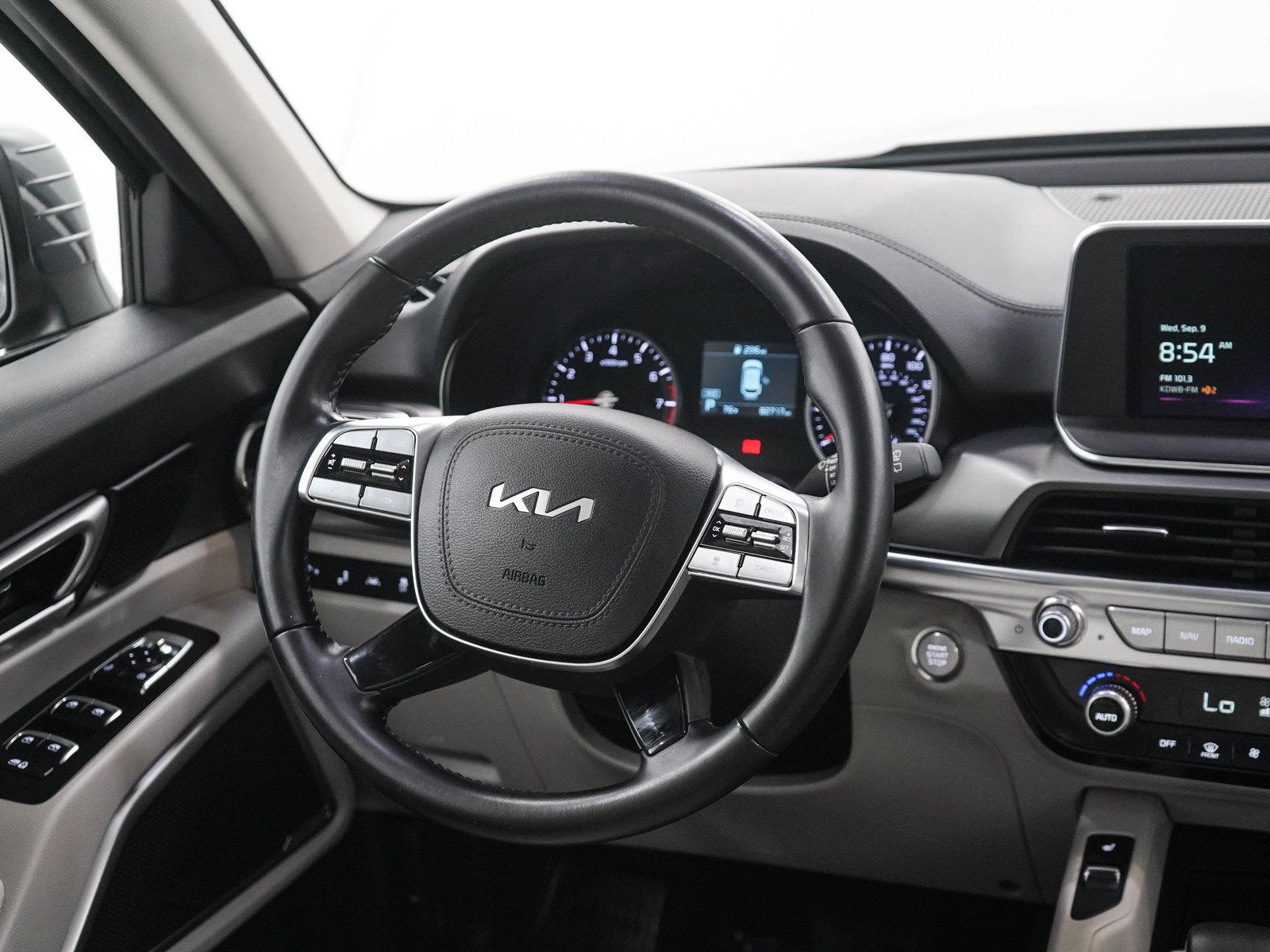 Used 2022 Kia Telluride S AWD/4WD image 14