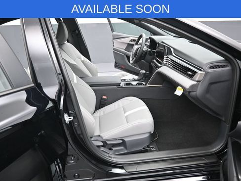 Certified 2026 Toyota Camry SE AWD/4WD image 32