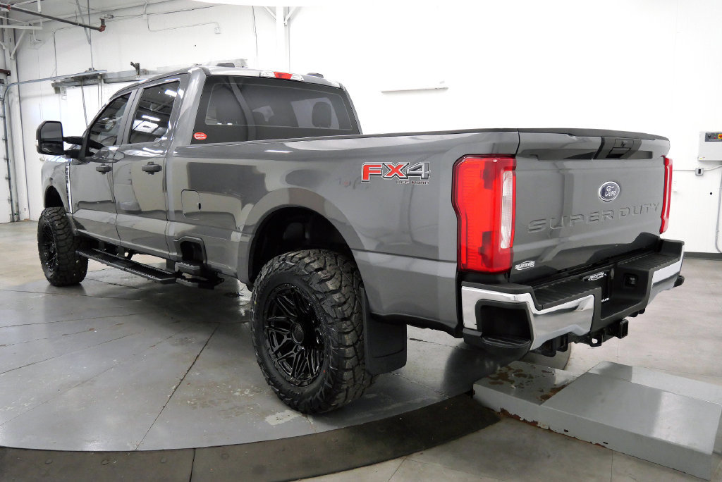 Used 2023 Ford F250 XL w/ XL Driver Assist Package AWD/4WD image 6
