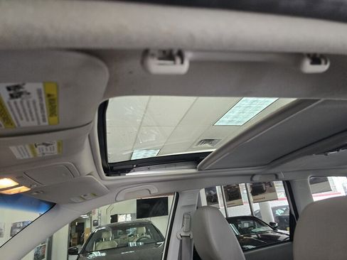 Used 2012 Subaru Forester 2.5X Touring AWD/4WD image 29