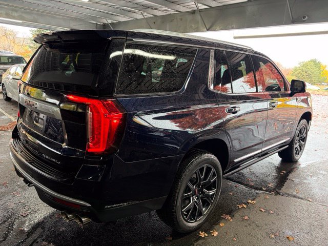 Used 2023 GMC Yukon Denali w/ LPO, Floor Liner Package AWD/4WD image 5