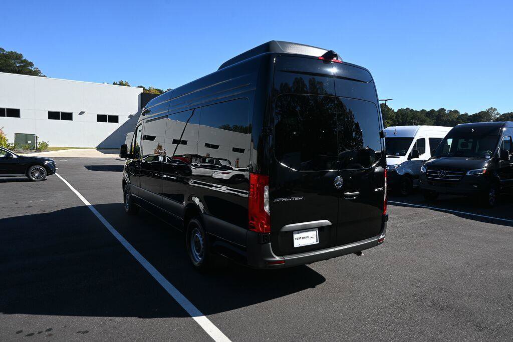 Used 2026 Mercedes-Benz Sprinter 2500 image 4
