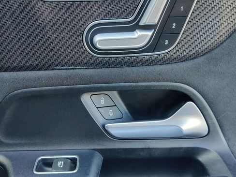 Used 2021 Mercedes-Benz GLA 35 AMG 4MATIC image 28