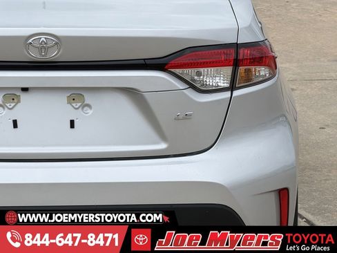 Certified 2026 Toyota Corolla LE image 9