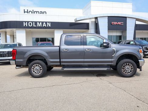 Used 2020 Ford F250 XLT w/ XLT Premium Package AWD/4WD image 2
