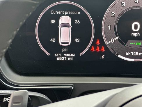Certified 2025 Porsche Cayenne E-Hybrid AWD/4WD image 27