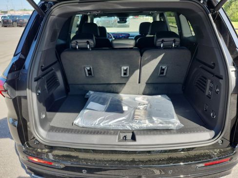 New 2026 Buick Enclave Sport Touring w/ Power Package AWD/4WD image 9