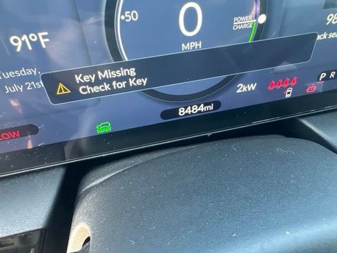Used 2025 Honda Prologue Touring image 16