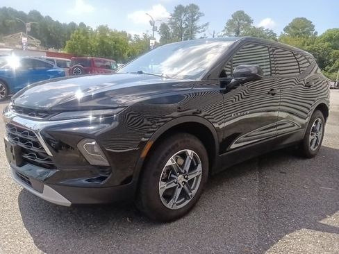 Used 2025 Chevrolet Blazer LT AWD/4WD image 7