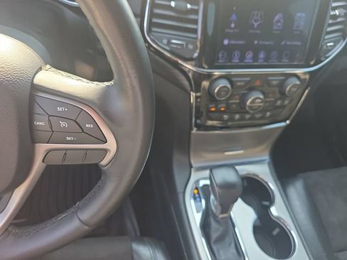Used 2019 Jeep Grand Cherokee Laredo w/ Laredo X Package AWD/4WD image 25