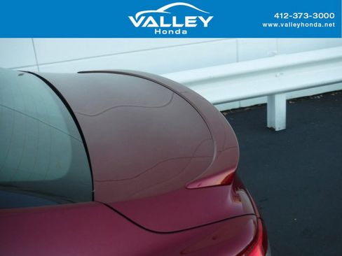 Used 2018 Toyota Camry SE image 3