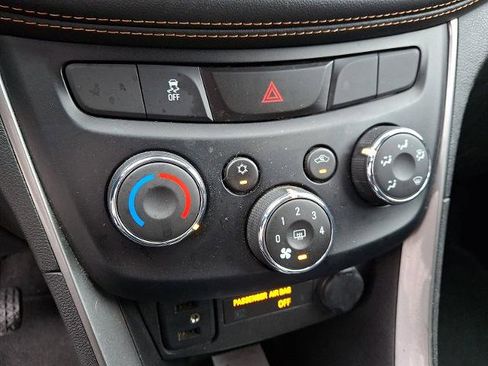 Certified 2019 Chevrolet Trax LT image 16