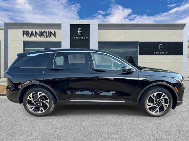 New 2026 Lincoln Nautilus Premier AWD/4WD image 8