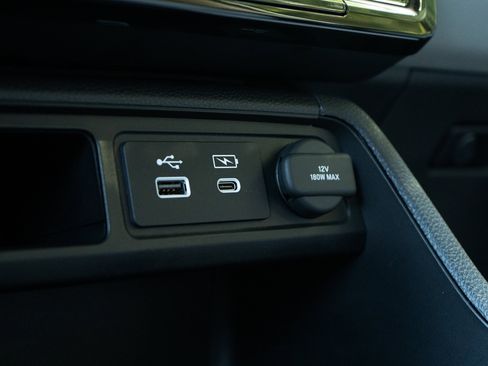 Certified 2025 Honda Pilot Touring image 35