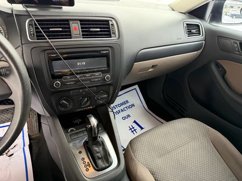 Used 2012 Volkswagen Jetta S image 12
