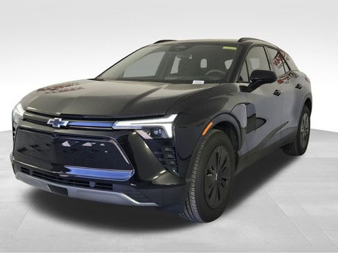 New 2025 Chevrolet Blazer EV LT w/ Midnight/Sport Edition FWD image 3