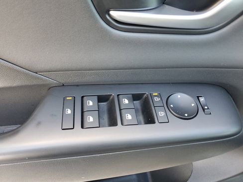 Used 2024 Hyundai Kona Limited image 29