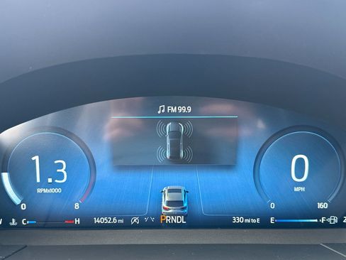 Used 2025 Ford Escape Platinum image 26