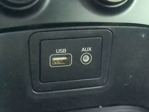 Used 2017 Hyundai Santa Fe Sport image 20