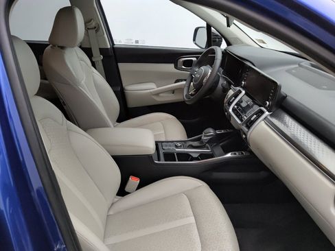 Used 2023 Kia Sorento S FWD image 21