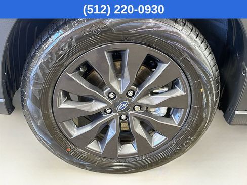 Certified 2025 Subaru Outback Onyx Edition image 40