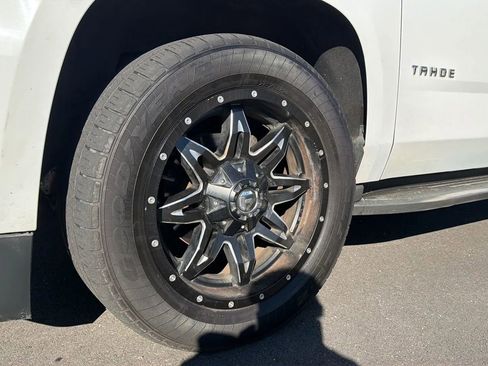 Used 2019 Chevrolet Tahoe LT image 12