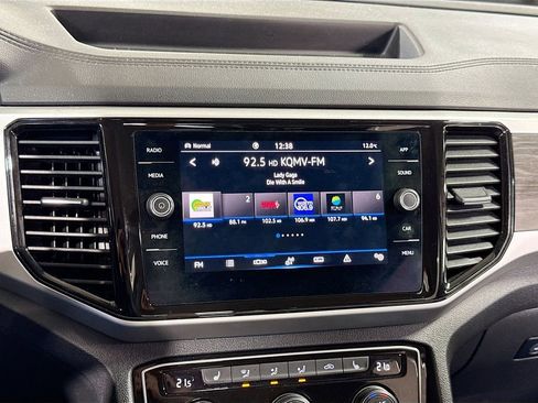 Used 2022 Volkswagen Atlas SE image 21